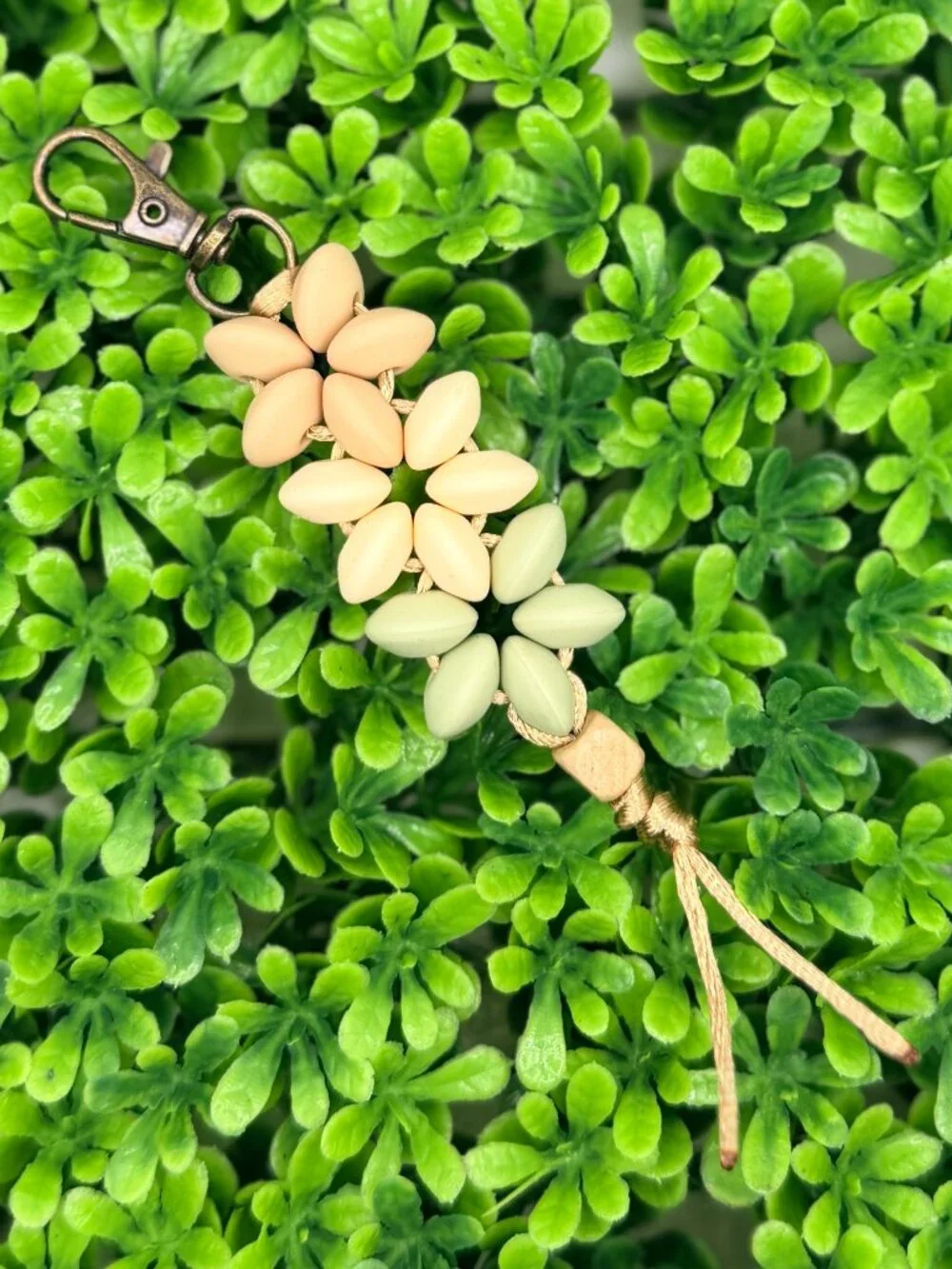 Silicone Bead Flower Keychain